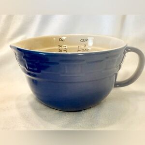 Longaberger 3 cup Measuring cup in Cornflower